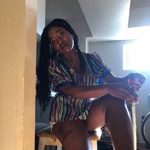 Meet your Posher, Rebecca